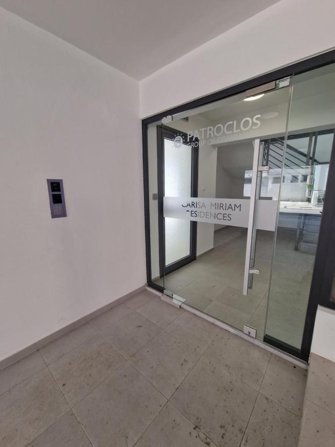 Carisa Deluxe Apartment With Jacuzzi ラルナカ エクステリア 写真