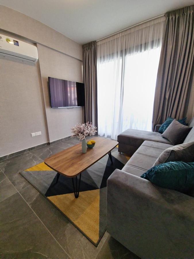 Carisa Deluxe Apartment With Jacuzzi ラルナカ エクステリア 写真