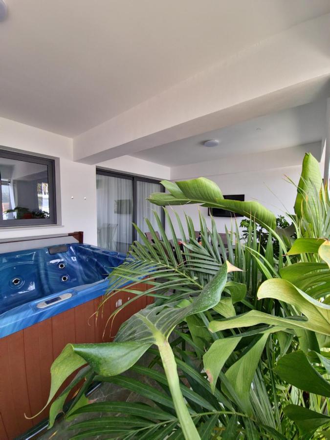 Carisa Deluxe Apartment With Jacuzzi ラルナカ エクステリア 写真