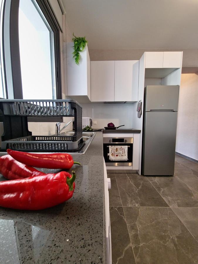 Carisa Deluxe Apartment With Jacuzzi ラルナカ エクステリア 写真