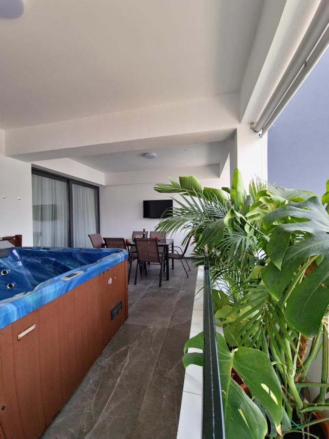 Carisa Deluxe Apartment With Jacuzzi ラルナカ エクステリア 写真